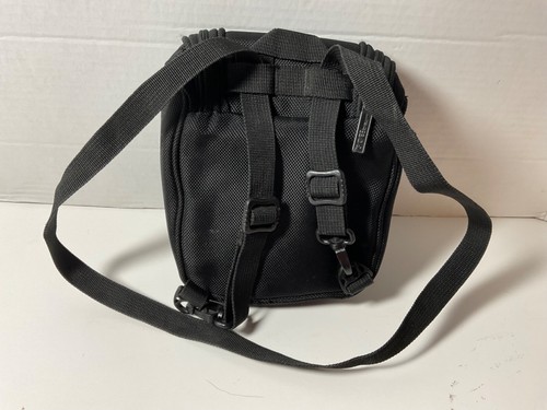 NINTENDO SUPER MARIO 3DS TRAVEL CASE/BACKPACK BLACK PRE OWNED - Picture 2 of 2