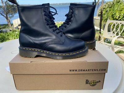 gumtree doc martens