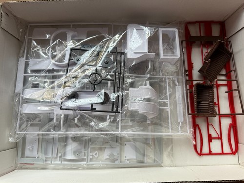 BANDAI 1/16 MERCEDES MODEL 1906 (CLASSIC CAR COLLECTION No.2) - Picture 6 of 13