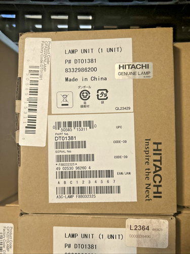 OEM Hitachi DT01381 Projector Lamp w/ Housing - DT01181/ DT01251 - Picture 1 of 2