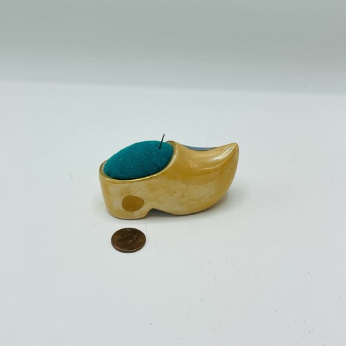Lustre Ware Clog Shoe Pin Cushion Cottagecore Wien Souvenir - Picture 3 of 6