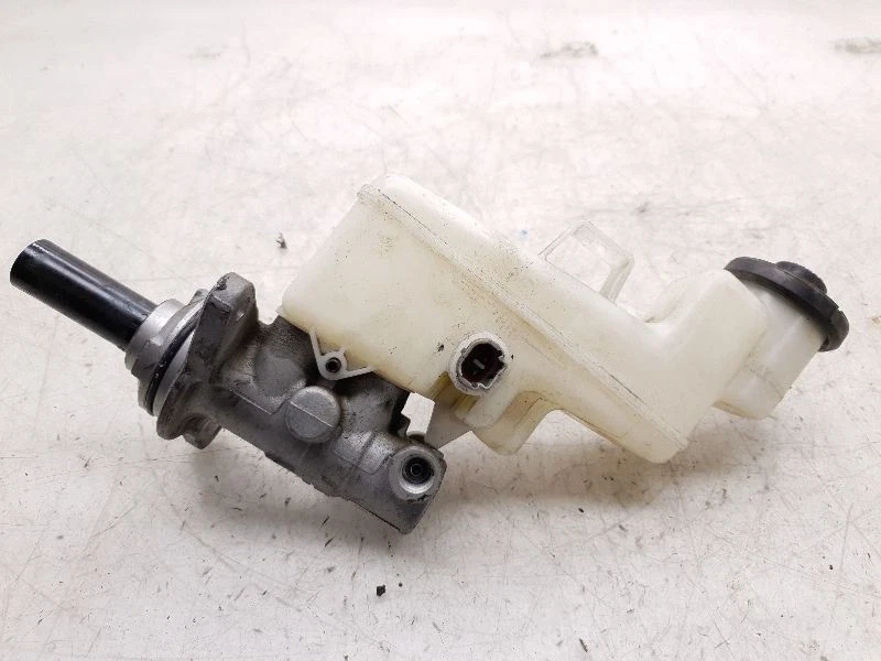 CONJUNTO DE CILINDRO MAESTRO DE FRENO 4 4 CILINDROS 2.5L TOYOTA AVALON 13-18 Foto 2 de 4