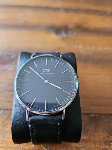 Daniel Wellington Classic Watch Leather Strap - Picture 2 of 7