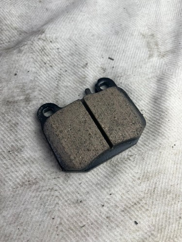Disc Brake Pad Set Pads Akebono EUR874 fits; Mercedes-Benz ML430, ML500 ML55 AMG - Picture 3 of 8