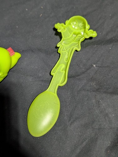 2022 Ghostbusters Sonic Restaurant Wacky Pack Toy Slurpin’ Slimer Spoon Lot Of 2 - Picture 5 of 5