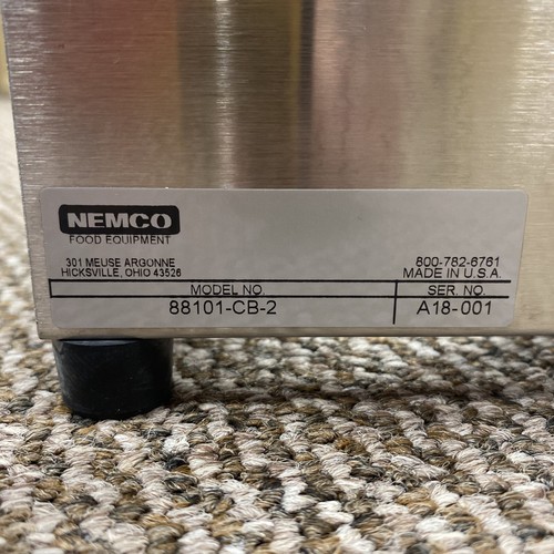 Nemco - 88100-CB-2 - Condiment Bar with 0.6 Qt Stainless Steel Pans - Picture 6 of 13