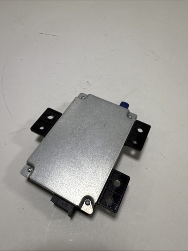 Mercedes W218 CLS500 E550 ClA250 Communication Control Module 1729002809 OEM - Picture 8 of 8