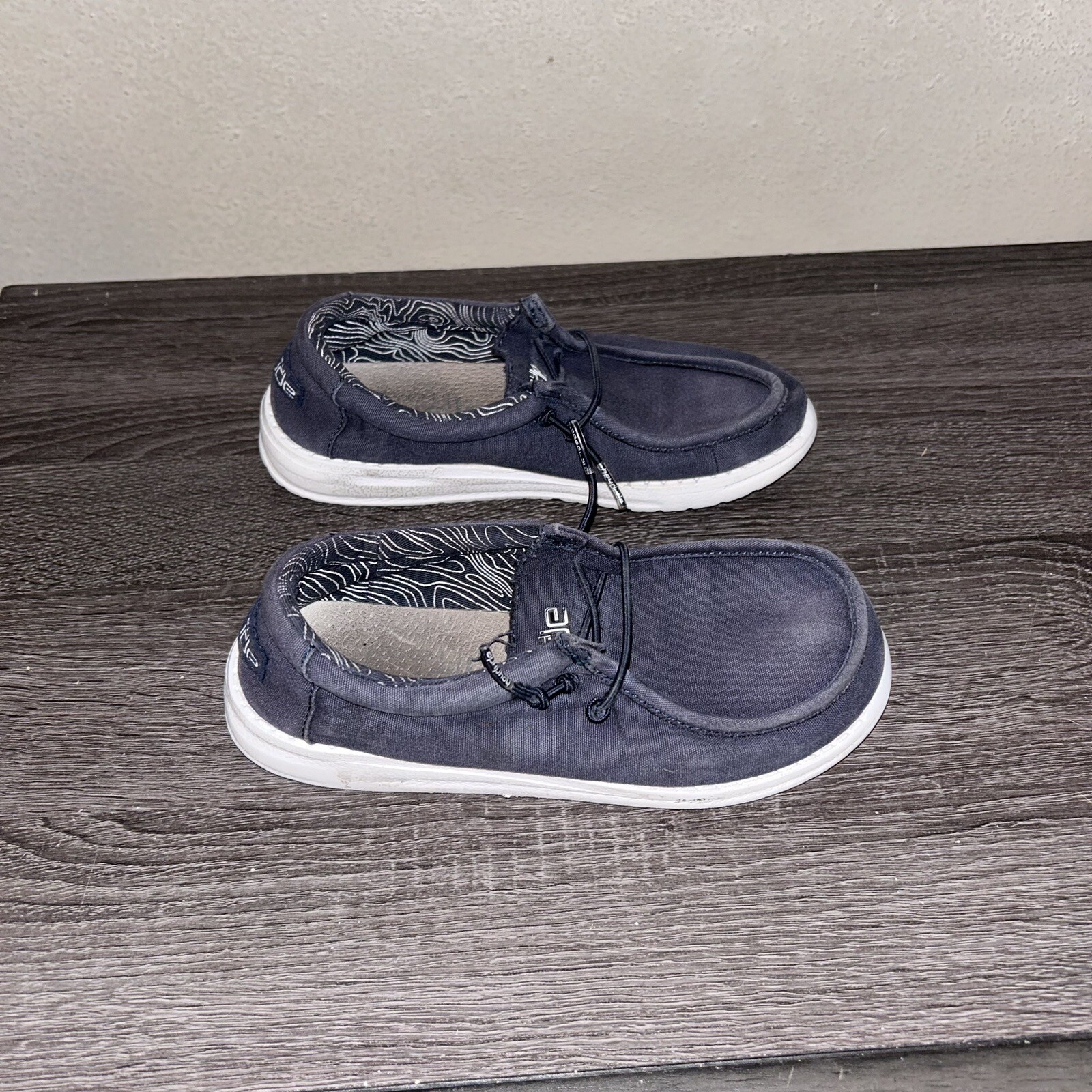 Picture 2 of 8