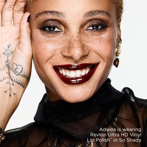 JUEGO DE 2 esmaltes labiales de vinilo Revlon Ultra HD, lápiz labial líquido, 910 cereza en la parte superior - Imagen 6 de 7