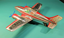 BEECHCRAFT 3842 DUAL PROP TIN TOY AIRPLANE MODERN TOYS JAPAN, 15 3/8" WINGSPAN