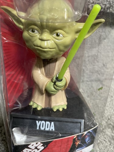 NIB RARE Star Wars Yoda Official Funko (2007) Wacky Wobbler Bobblehead Figure - Picture 7 of 8