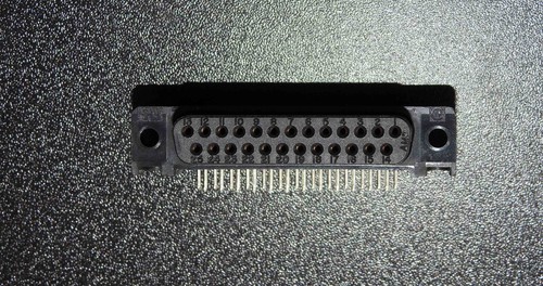 TE Connectivity-Amp p/n 745132-1 D-Sub DB25 25 pin female PCB mounted connector - Picture 3 of 10