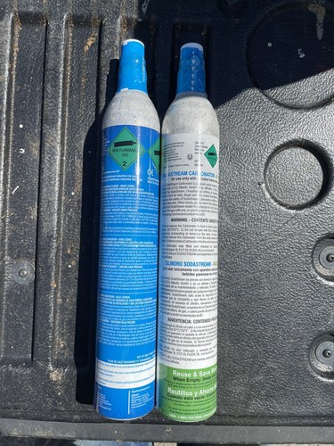 New In Boxes Lot Of 2 Sodastream Sealed CO2 Spare Carbonators Makes Up To 60L - Picture 2 of 5