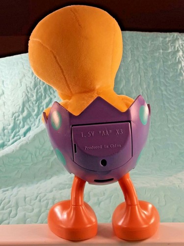 TWEETY BIRD Plush "Tip & Fall" Sings Talks Walks Intentionally Falls 10" Easter - Picture 11 of 12