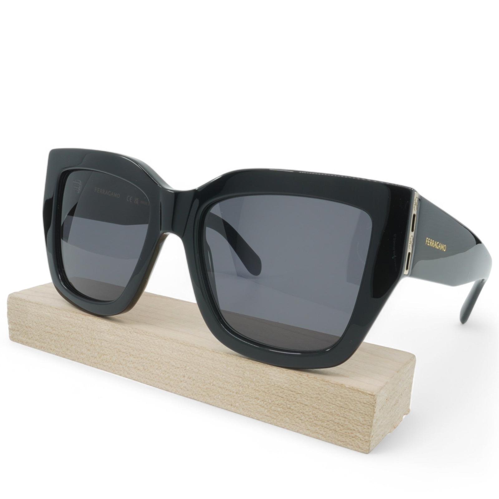 [SF1104S-001] КВАДРАТНЫЕ СОЛНЦЕЗАЩИТНЫЕ ОЧКИ SALVATORE FERRAGAMO УНИСЕКС