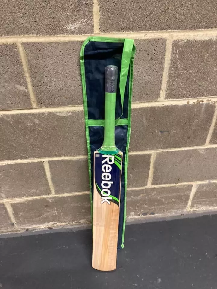 Reebok short handle Kashmir willow cricket bat with case NEW green