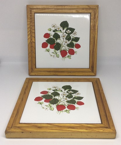 Vintage Trivets Set of 2 Strawberry Wooden w/Ceramic Tile Center Hangers On Back - Picture 2 of 14