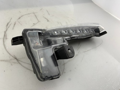 OEM | 2017 - 2019 Toyota Corolla LED Fog Light (Right/Passenger) - Foto 2 di 6