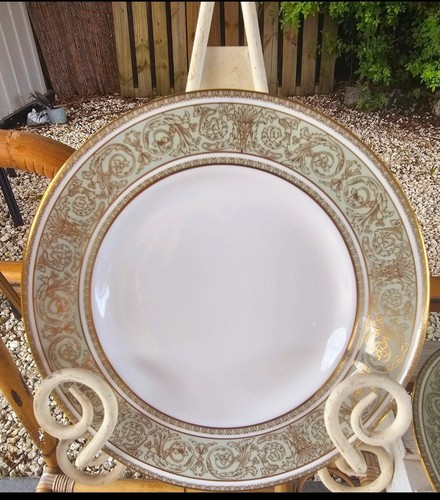 Vintage Royal Doulton English Renaissance Set X6 Bread & Butter Plates. - Picture 6 of 12