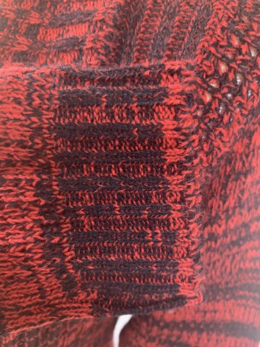 Bretagne schwarz Damen-Cardigan M rot schwarz marmoriert mittlerer Oberschenkel-Kippverschluss Neu ohne Etikett - Bild 5 von 7
