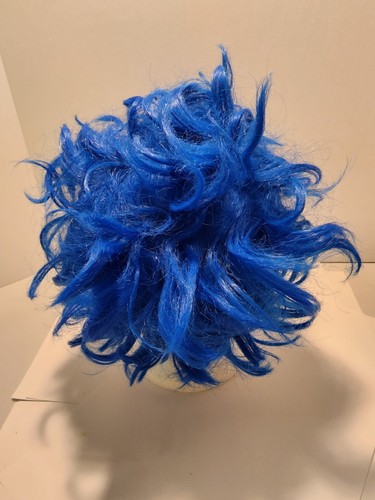 Punk Bright Blue Wig with netting - Picture 3 of 5