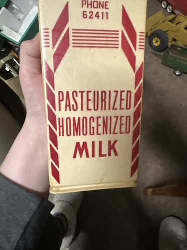 Lake Valley Dairy Co Milk Container One Quart - Picture 11 of 21
