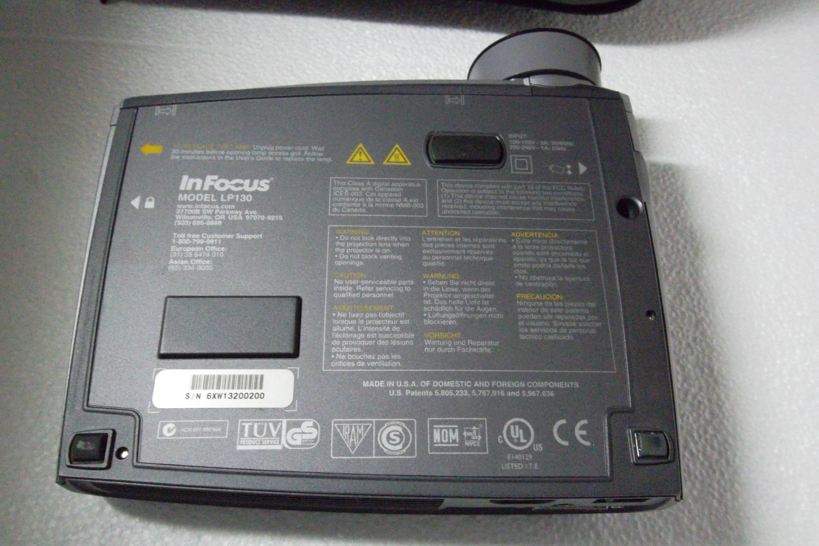 InFocus LP130 DLP LCD Projector XGA 1024x768 USB DVIM1 VGA UHP 1100