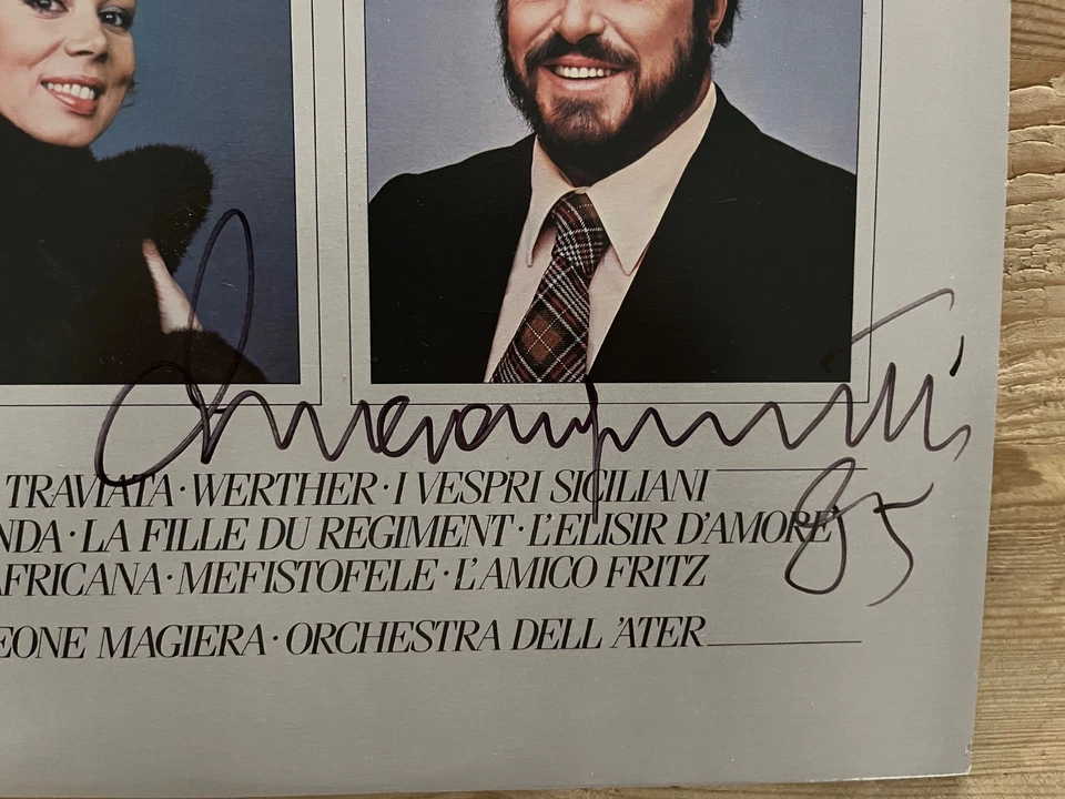 SIGNED!! Luciano Pavarotti Leone Magiera 1981 London Jubilee JL-41009 NM - Image 2 of 4