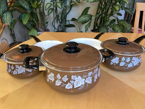 Set 8 pentole smaltate vintage anni 70 design vite marrone NOS Japan Skillet - Foto 5 di 20