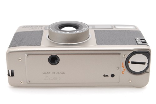 Switch [fast neuwertig] Nikon 35Ti analoge Point & Shoot 35 mm Kamera US-Modell aus Japan - Bild 9 von 14