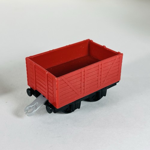 Thomas the Train Sodor Steamworks Cargo Car Trackmaster Removeable Top - Picture 9 of 11