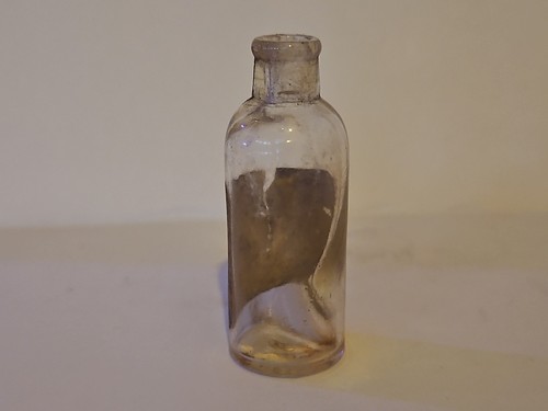 Lotto di 5 antiche SULINA ILETINA VUOTE, bottiglia giglio, 5 cc U-20 due con etichetta - Foto 5 di 11