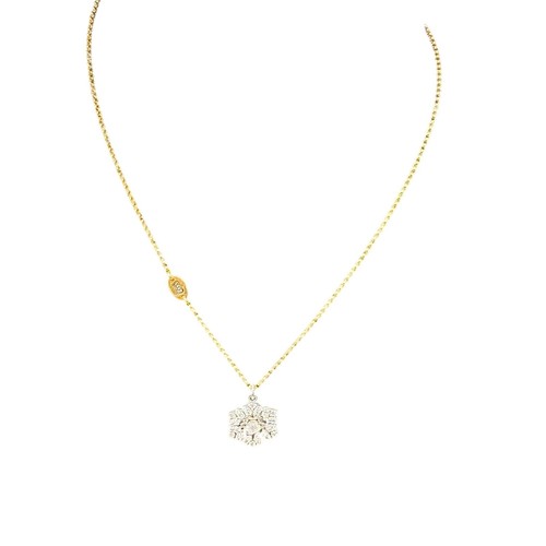 Juicy Couture 2008 Limited Edition Rhinestone Snowflake Pendant Chain Necklace - Picture 2 of 6