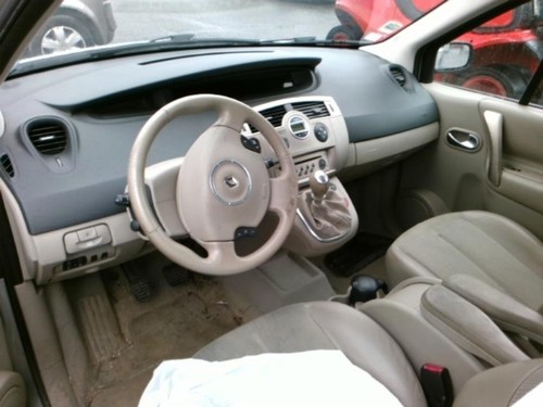 Autorradio original RENAULT SCENIC 2 PHASE 1 8200666142 - Imagen 8 de 10