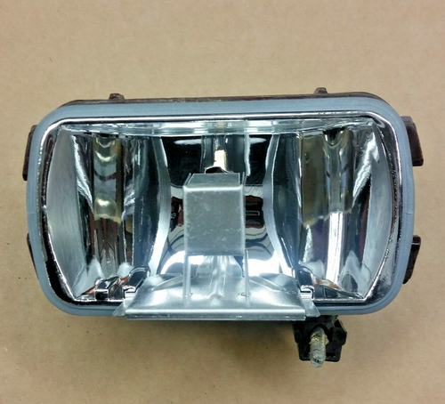 Opel Astra F Reflektor für Nebelscheinwerfer links 90451207, Valeo 67807051