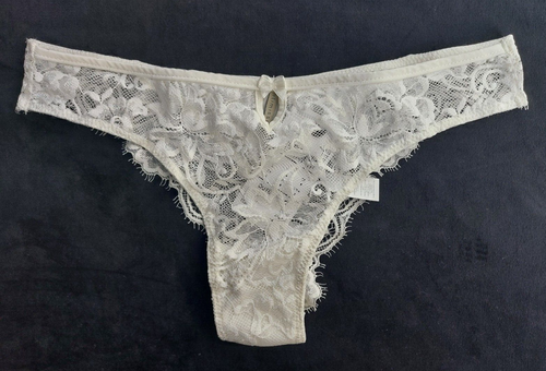 NEW Intimissimi Lace Brazilian Briefs Ivory Size S - Picture 1 of 4