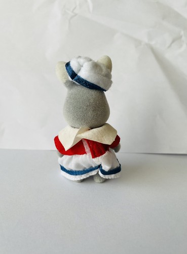 Sylvanian Families Sister Columbus Sea Breeze Rabbit Figure VGC - 第 4/6 張圖片