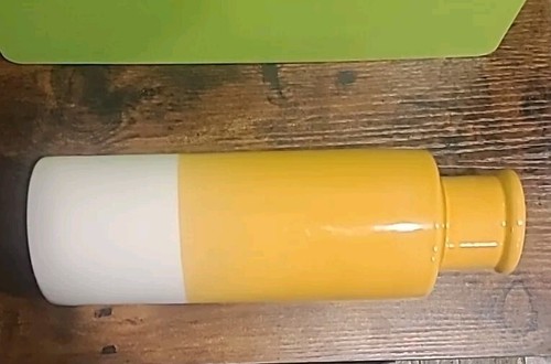 HD Designs 10” Tall Ceramic Mustard Yellow & White 2 Tone Vase - New - Picture 4 of 4