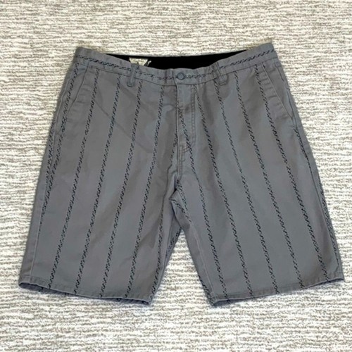 Volcom Faded Striped Bermuda Shorts Mens Size 36 Grey Flat Front Casual Skater - Picture 11 of 12