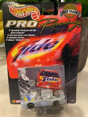 TEAM HOT WHEELS PRO RACING 