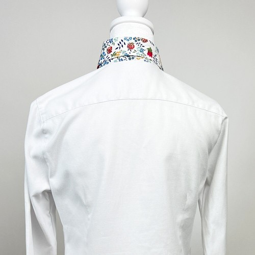 Einzigartiges halbweißes Hemd mit halbem Blumenmuster - Größe M (gebraucht) individuelles Design - Bild 9 von 12