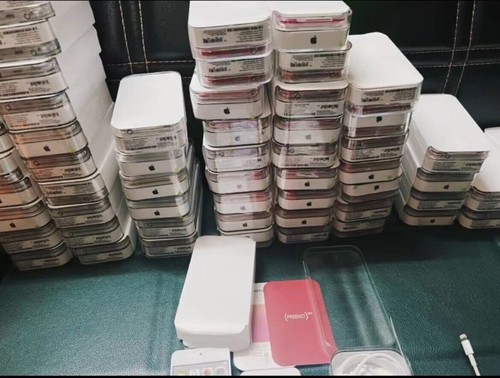 💥New Apple iPod Touch MP3 Players 5th 6th 7th Gen 16/32/64/128/256GB Sealed💥 - Picture 9 of 30