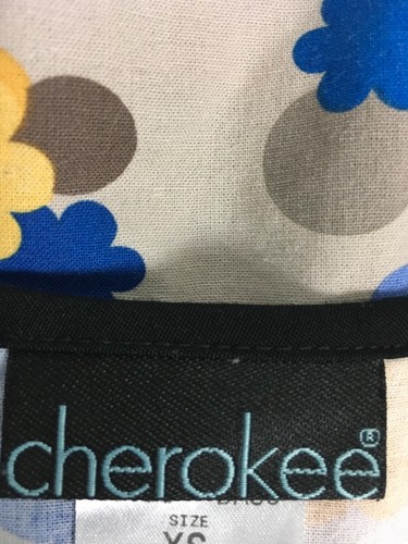 Cherokee Women Scrub Top Size XS Light Brown with Flowers Elastic Waist Pockets - Picture 10 of 17