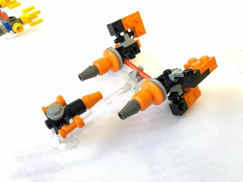 LEGO 4485 Star Wars Mini Set Anakin's & Sebulba's Podracer's - Picture 3 of 5