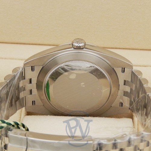 💙Rolex Datejust 41 Blue Diamond 126334 Fluted Bezel Jubilee Unworn Complete 💙 - Picture 8 of 9