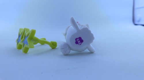 Polly Pocket Animal - Bunny #123 with sunglasses - Picture 3 of 3