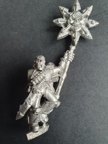 WARHAMMER 40K CHAOS SPACE MARINE KHORNE ICON BEARER 1998 ROGUE TRADER GW Z - Picture 2 of 6