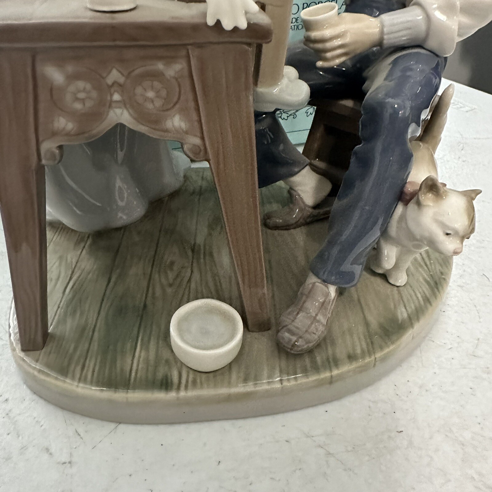 Picture 4 of 9