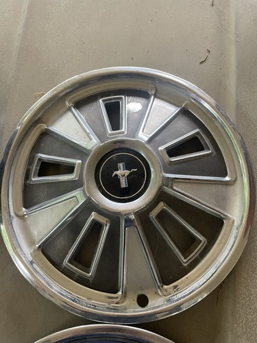Original OEM 1964 1965 1966 Ford Mustang 14in Hubcaps Wheels Covers Set Of 4 - Picture 4 of 9