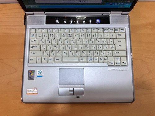 Fujitsu FMV-BIBLO NB50J Intel Celeron HDD 100GB RAM 248MB - Picture 6 of 10